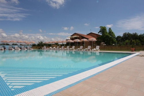 Country House Country Club image 49