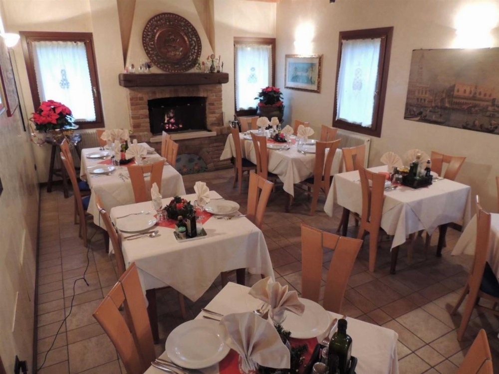 Country House Country Club